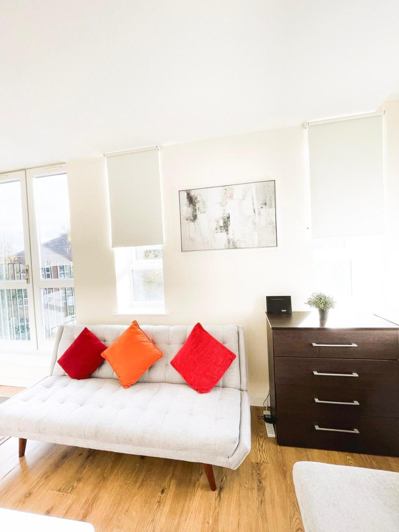 Maidstone Heights By Kasar Stays מראה חיצוני תמונה
